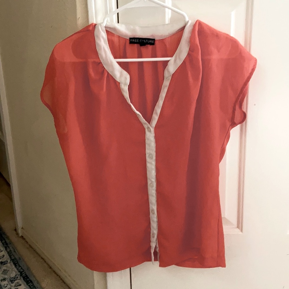 Cute business casual, v-neck, button down top